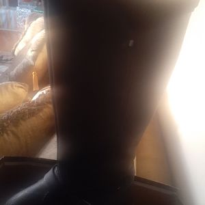 ladies totes boots with sherpa lining size 6
